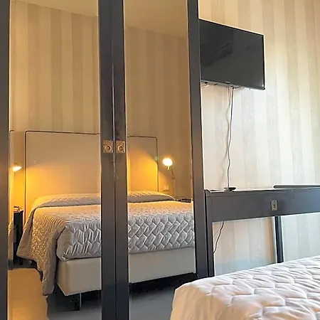 Vera Hotel