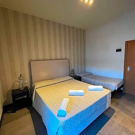 Vera Hotel 2*